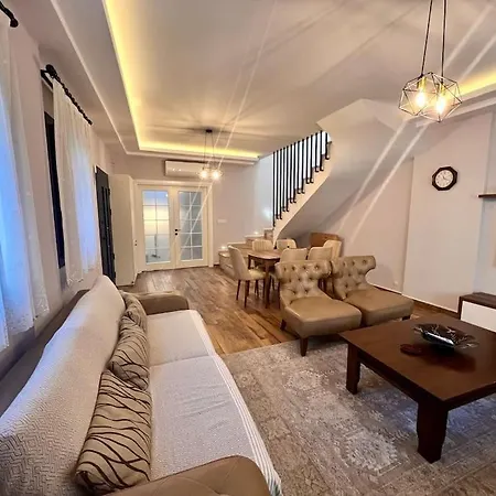 فيلة Merkezde 3 Yatak Odali Old Town فتحية